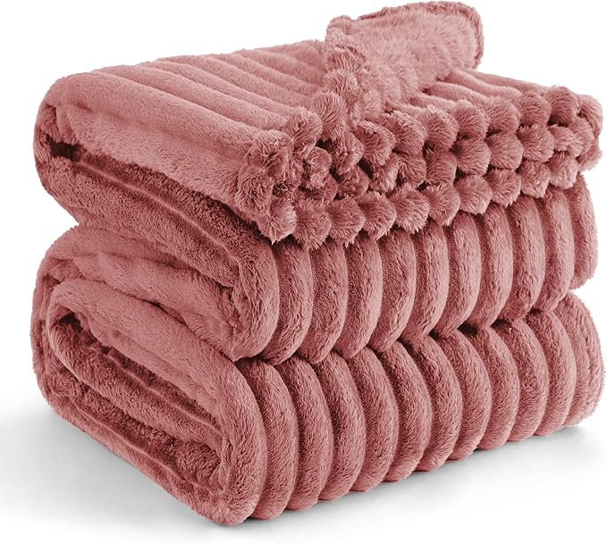 Blankets & Throws