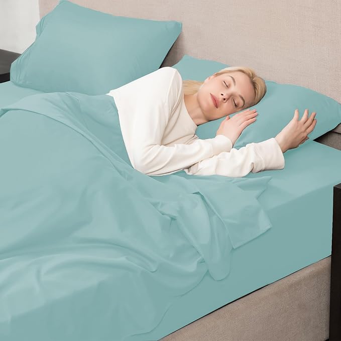 Mejoroom Queen Size Sheet Set - Hotel Luxury 1800 Bedding Sheets & Pillowcases - Deep Pocket Fitted Sheet, Soft, Breathable, Wrinkle & Fade Resistant - 4 Piece (Queen, Grayish Green)