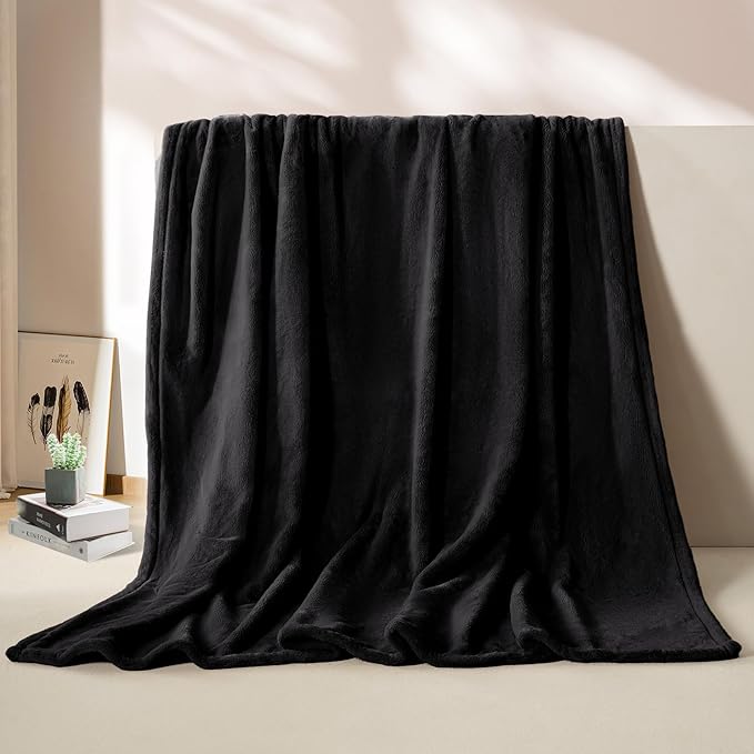 BEAUTEX Fleece Blanket Queen Size Super Soft Flannel Throw Blanket Lightweight Fuzzy Plush Blanket for Couch Sofa or Bed All Seasons (Black, 90" x 90")
