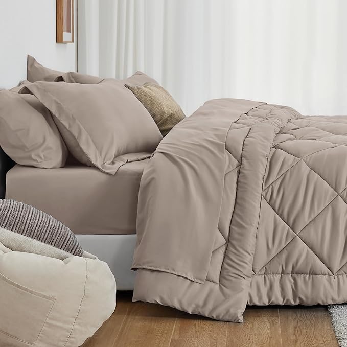 Love's Cabin King Size Comforter Set - Burlwood, 7-Piece King Bed in a Bag, All Season Bedding with 1 Comforter, 1 Flat Sheet, 1 Fitted Sheet, 2 Pillowcases and 2 Pillow Shams