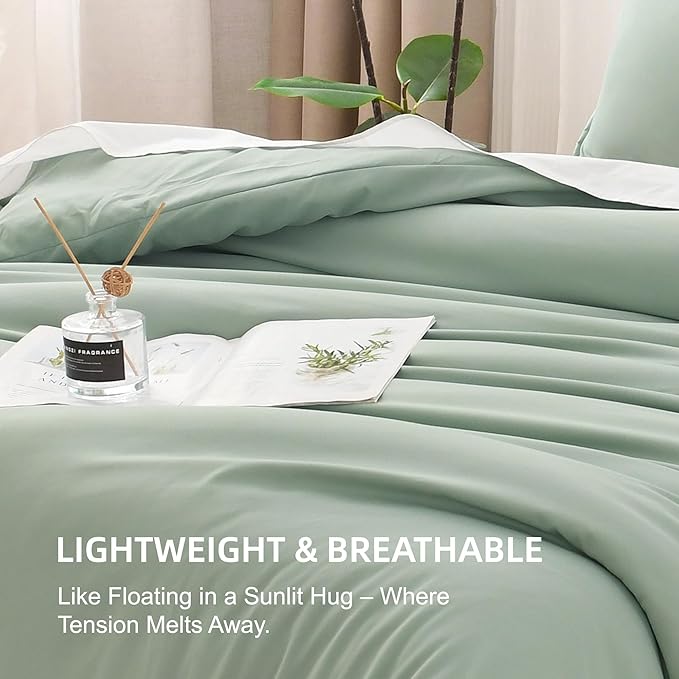 Litanika Oversized King Comforter Set 128x120, 3 Pieces Alaskan King Super King Plus Sage Green Lightweight Solid Bedding Set, All Season Fluffy Bed Set Quilt Blanket