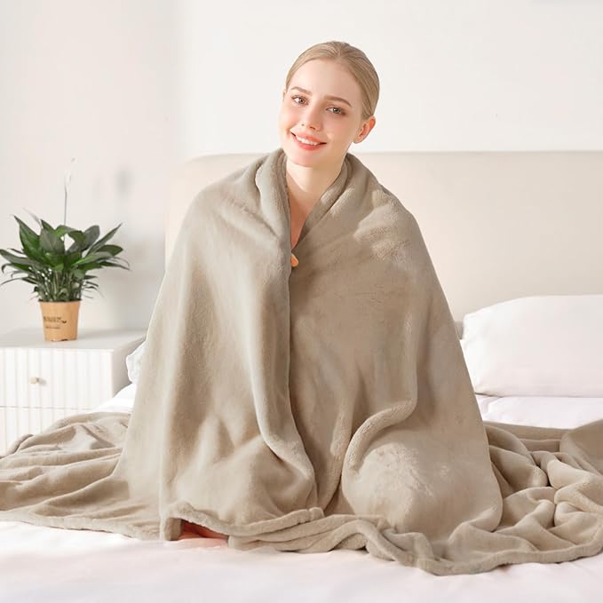 BEAUTEX Fleece Throw Blanket for Couch Sofa or Bed Throw Size, Soft Fuzzy Plush Blanket, Luxury Flannel Lap Blanket, Super Cozy and Comfy for All Seasons (Ivory, 50" x 60")