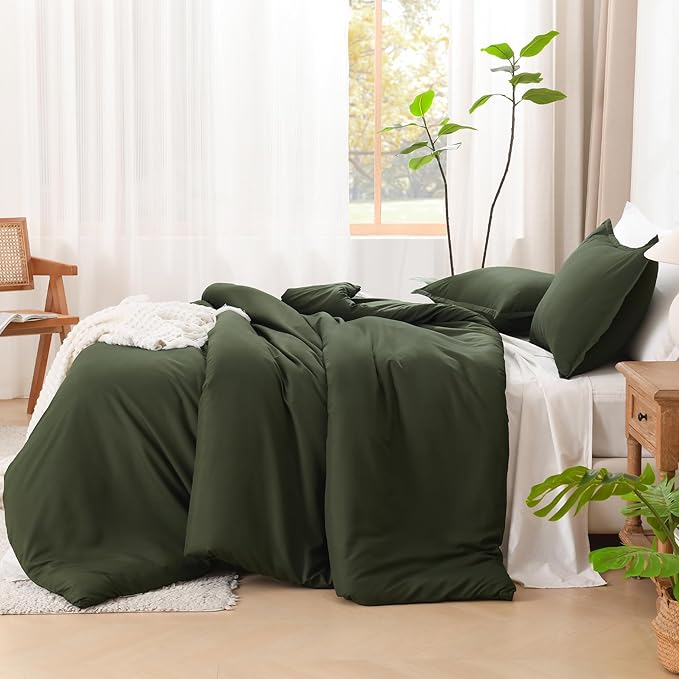 Litanika Oversized King Comforter 128x120, 3 Pieces Olive Green Lightweight Solid Bedding Comforter Set, All Season Fluffy Bed Set (1 Comforter & 2 Pillowcases)