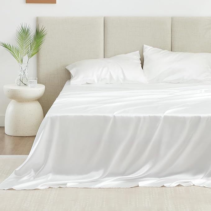 Love's cabin Satin Queen Sheets Set - 4 Piece White Silky Bed Sheets with Deep Pocket, Luxury Silk Feel Satin Queen Size Sheet Set (1 Flat Sheet,1 Fitted Sheet,2 Pillow Cases)