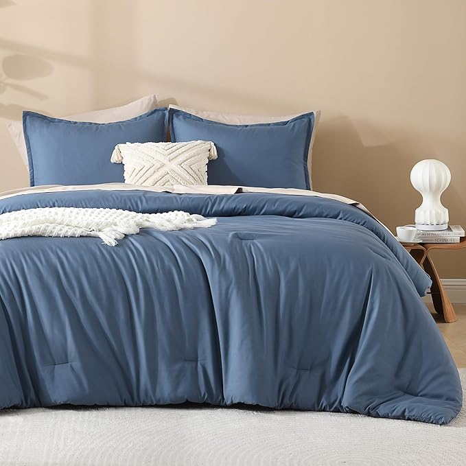 Litanika Haze Blue Comforter Set Queen Size, 3 Pieces Lightweight Solid Bedding Comforter Set, All Season Fluffy Bed Set (90x90In Comforter & 2 Pillowcases)
