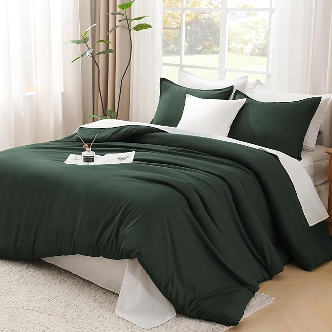 Litanika Forest Green Comforter King Size, 3 Pieces Lightweight Solid Bedding Comforter Set, All Season Fluffy Bed Set (104x90In Comforter & 2 Pillowcases)