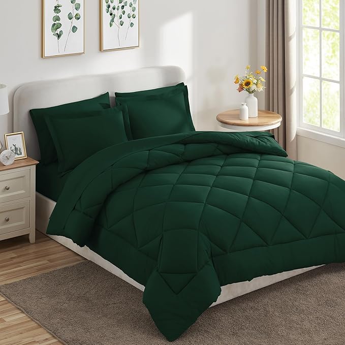 CozyLux Queen Comforter Set Emerald Green - Bed in a Bag Queen Size 7 Pieces, Luxury Soft Bed Set for All Seasons, Bedding Set with Down Alternative Comforter, Sheets, Pillowcases & Shams