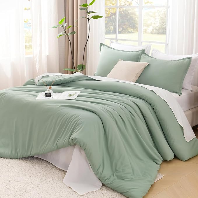 Litanika Oversized Queen Comforter Set, 3 Pieces Sage Green Lightweight Solid Bedding Comforter Set, All Season Fluffy Bed Set (98x98In Comforter & 2 Pillowcases)