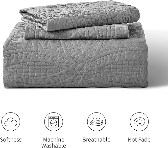 Love's cabin California King Size Quilt Bedding Set Grey Bedspreads - Cal King Summer Lightweight Bedspread Comforter - Coin Pattern Coverlet for All Season - 3 Pieces (1 Quilt, 2 Pillow Shams)