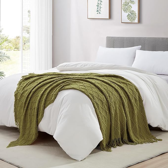 BOURINA Olive Throw Blanket 50 x70 Inches Jacquard Argyle Throw Textured Solid Soft Throws and Blankets for Sofa or Bed Knitted Decorative Blanket