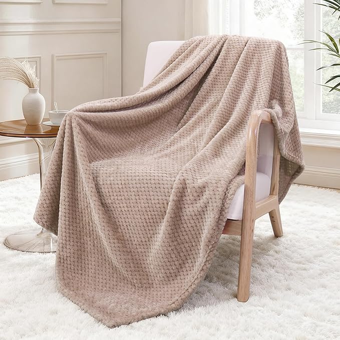 Exclusivo Mezcla Fleece Throw Blanket Extra Large, Super Soft and Warm Blankets for Couch, Sofa and Bed Waffle Textured, Cozy, Fuzzy and Lightweight (Camel, 50x70 Inches)