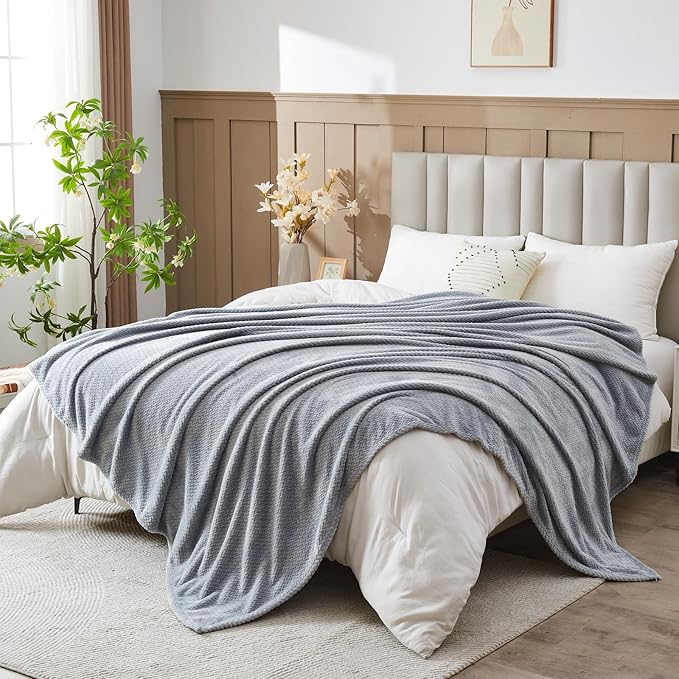 NEWCOSPLAY Super Soft Queen Blanket Grey Premium Silky Flannel Fleece Leaves Pattern Lightweight Bed Blanket All Season Use (Grey, Queen(90"x90"))