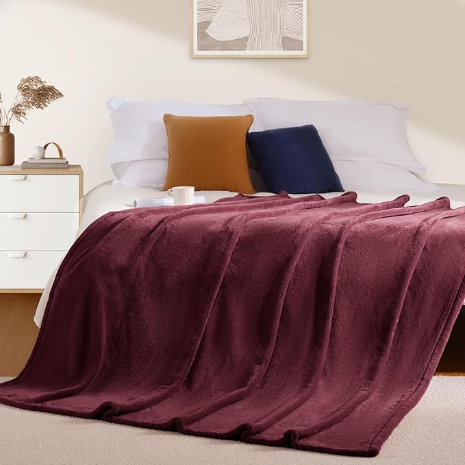 BEAUTEX Fleece Throw Blanket for Couch Sofa or Bed Throw Size, Soft Fuzzy Plush Blanket, Luxury Flannel Lap Blanket, Super Cozy and Comfy for All Seasons (Wine, 50" x 60")