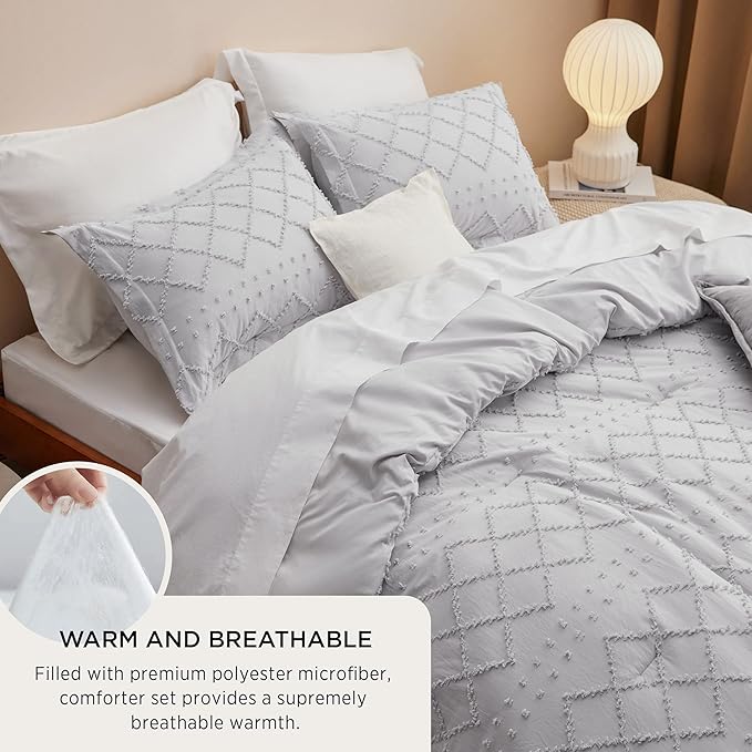Bedsure King Comforter Set - Light Grey Comforter, Boho Tufted Shabby Chic Bedding for Kids, 3 Pieces Vintage Farmhouse Bed Set for All Seasons, Fluffy Soft Bedding with 2 Pillow Shams