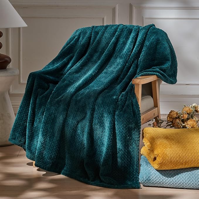 NEWCOSPLAY Super Soft Twin Blanket Dark Teal Premium Silky Flannel Fleece Leaves Pattern Lightweight Bed Blanket All Season Use (Dark Teal, Twin(60"x80"))