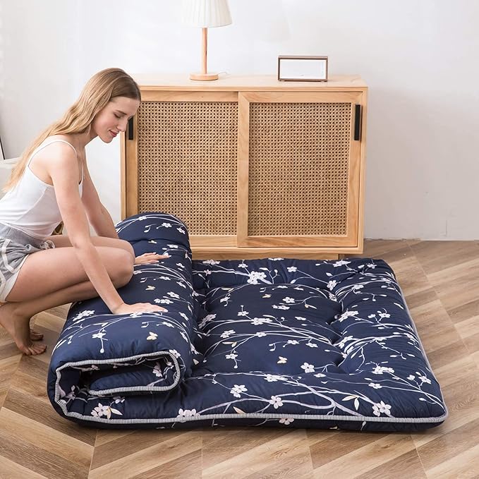 MAXYOYO Navy Floral Printed Japanese Floor Mattress Rustic Style Futon Mattress Foldable Bed Roll Up Camping Mattress Floor Lounger Bed Couches and Sofas Mattress Topper King Size