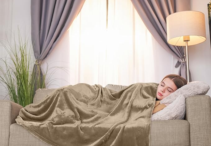 Utopia Bedding Fleece Blanket King Size Camel 300GSM Luxury Fuzzy Soft Anti-Static Microfiber Bed Blanket (90x102 Inch)