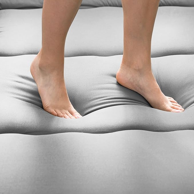 MAXYOYO Japanese Floor Mattress, Thicken Daybed Futon Sleeping Pad Foldable Roll Up Mattress Boys Girls Dormitory Floor Lounger Bed Couches and Sofas, Grey, Twin Size