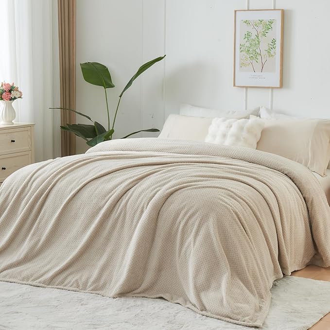 NEWCOSPLAY Super Soft Twin Blanket Linen Premium Silky Flannel Fleece Leaves Pattern Lightweight Bed Blanket All Season Use (Linen, Twin(60"x80"))