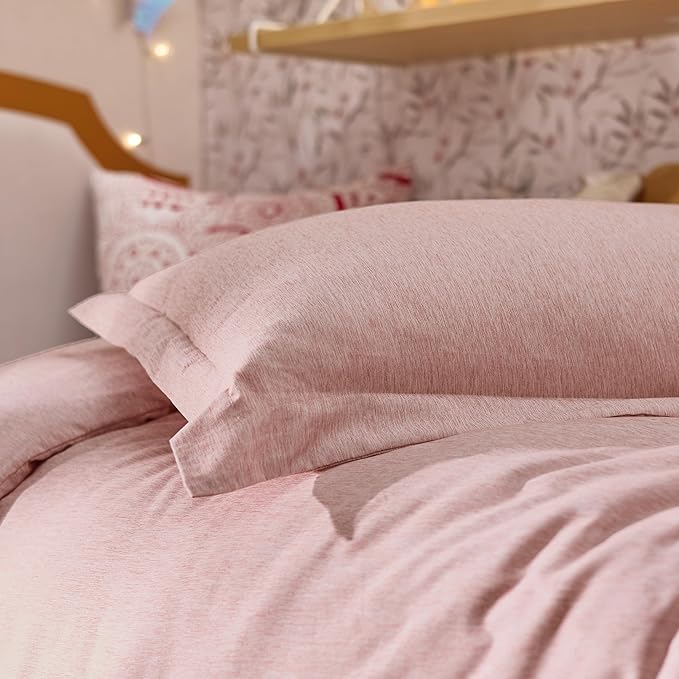 Bedsure Twin/Twin XL Comforter Set - Pink Soft Bedding for All Seasons, Cationic Dyed Bed Set, 2 Pieces, 1 Twin Size Comforter (68"x88") and 1 Pillow Sham (20"x26"+2")