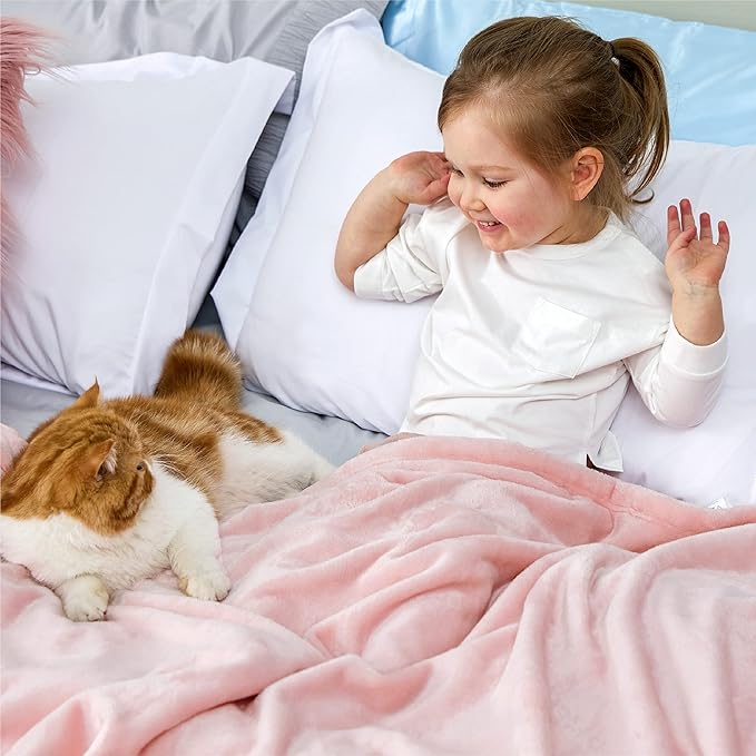 Bedsure GentleSoft Bedding Fleece Blanket for Girls and Boys - Soft Cozy Cute Small Throw Blankets for Travel, 43x55 Inches, Pink