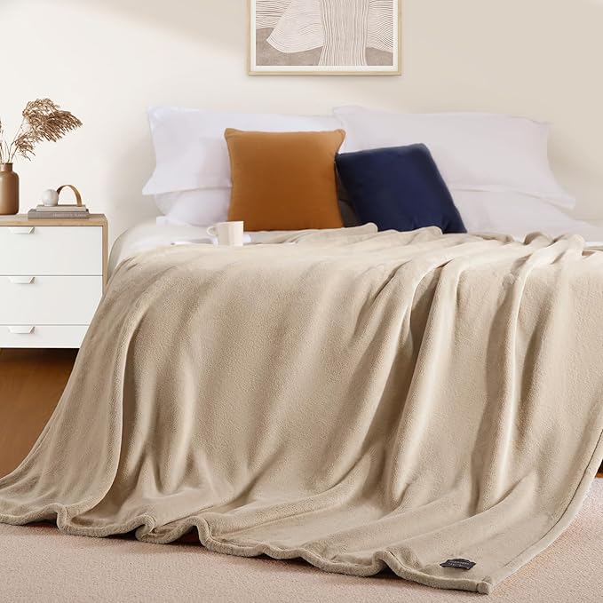 BEAUTEX Fleece Throw Blanket for Couch Sofa or Bed Throw Size, Soft Fuzzy Plush Blanket, Luxury Flannel Lap Blanket, Super Cozy and Comfy for All Seasons (Ivory, 50" x 60")