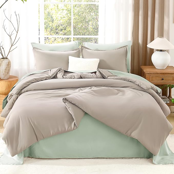 Litanika Oversized King Comforters Oatmeal Super King Plus Size, 3 Pieces Lightweight Solid Bedding Comforter Set, All Season Fluffy Bed Set (128x120In Comforter & 2 Pillowcases)
