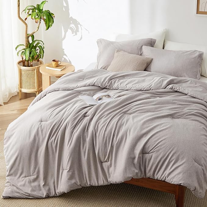 Bedsure Queen Comforter Set - Taupe Soft Bedding for All Seasons, Cationic Dyed Bed Set, 3 Pieces, 1 Queen Size Comforter (90"x90") and 2 Pillow Shams (20"x26"+2")