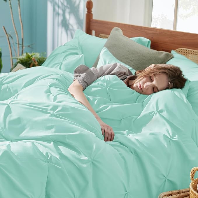 Bedsure Twin Comforter Set Mint Green - Bed in a Bag Twin Size Bedding 5 Pieces, GentleSoft™ Pintuck Bed Set Gift for Family, Pinch Pleat Mint Green Comforter with Sheets, Pillowcase & Sham