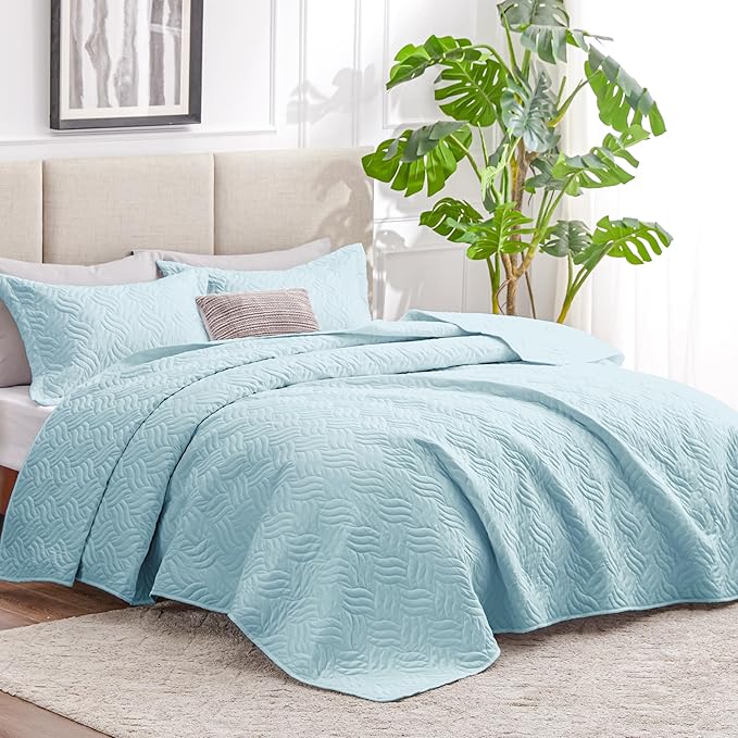 Love's cabin Twin Quilt Set Light Blue Bedspreads - Soft Bed Summer Lightweight Bedspread Comforter - Modern Style Wave Pattern Coverlet for All Season - 2 Pieces (1 Quilt, 1 Pillow Sham)