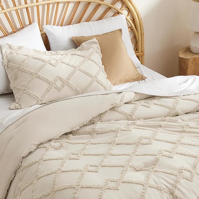 Bedsure Boho Comforter Set King - Beige Tufted King Size Comforter, 3 Pieces Farmhouse Shabby Chic Embroidery Bed Set, Soft Fluffy Geometric Pattern Bedding for All Seasons