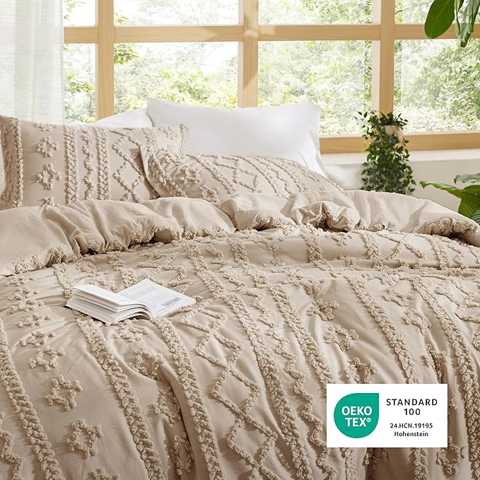Bedsure Tufted Boho Comforter Set Oversized Queen - Khaki Boho Bed Set, GentleSoft™ 3 Pieces Farmhouse Shabby Chic Embroidery Bedding, Gifts for Woman, Soft Jacquard Comforter for All Seasons