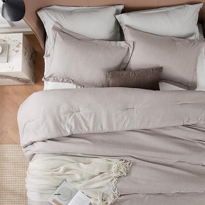 Bedsure Queen Comforter Set - Taupe Soft Bedding for All Seasons, Cationic Dyed Bed Set, 3 Pieces, 1 Queen Size Comforter (90"x90") and 2 Pillow Shams (20"x26"+2")