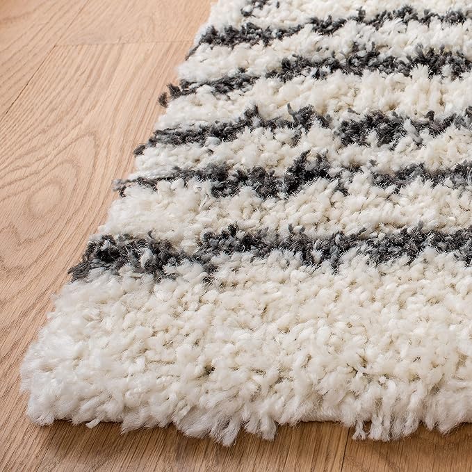 SAFAVIEH Arizona Shag Collection Runner Rug - 2'3" x 10', Ivory & Black, Moroccan Design, Non-Shedding & Easy Care, 1.6-inch Thick Ideal for High Traffic Areas in Living Room, Bedroom (ASG741Z)