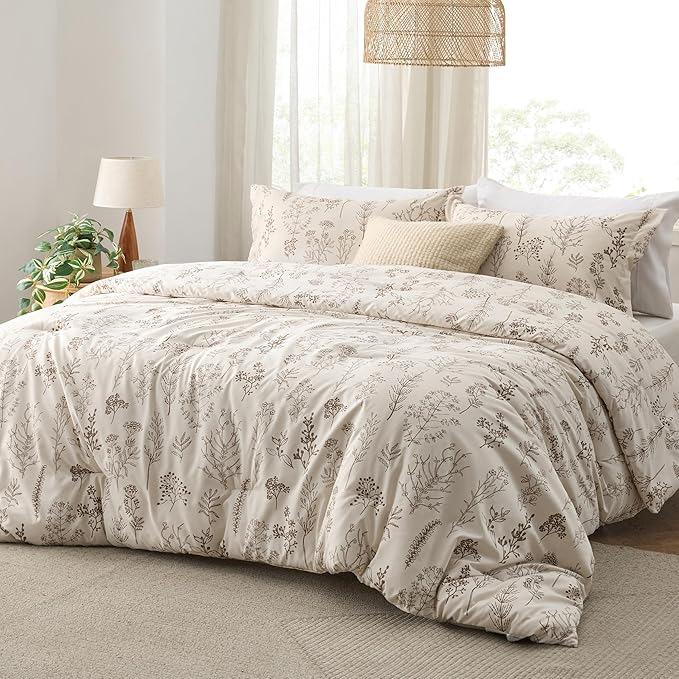 Bedsure Twin/Twin XL Comforter Set - Beige Bed Set, 2 Pieces Cute Floral Bedding, 1 Soft Botanical Flowers Comforter and 1 Pillow Shams