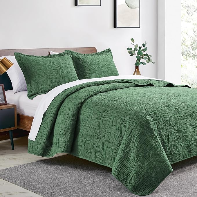 Love's cabin Quilts for Full Bed Olive Green Bedspreads Bedding Set - Lightweight Bedspread Comforter - Coin Pattern Bedding Coverlet for All Season - 3 Pieces (1 Quilt, 2 Pillow Shams)