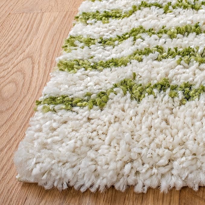 SAFAVIEH Arizona Shag Collection Accent Rug - 3'2" x 5', Ivory & Green, Moroccan Design, Non-Shedding & Easy Care, 1.6-inch Thick Ideal for High Traffic Areas in Foyer, Living Room, Bedroom (ASG741Y)