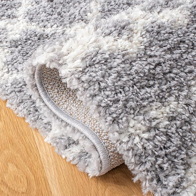 SAFAVIEH Arizona Shag Collection Accent Rug - 2'3" x 4', Grey & Ivory, Moroccan Design, Non-Shedding & Easy Care, 1.6-inch Thick Ideal for High Traffic Areas in Foyer, Living Room, Bedroom (ASG741G)